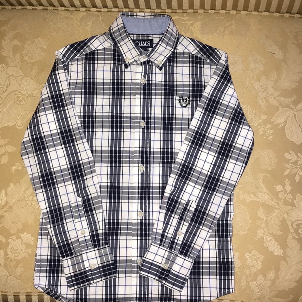 CHAPS NAVY AND WHITE DRESS SHIRT